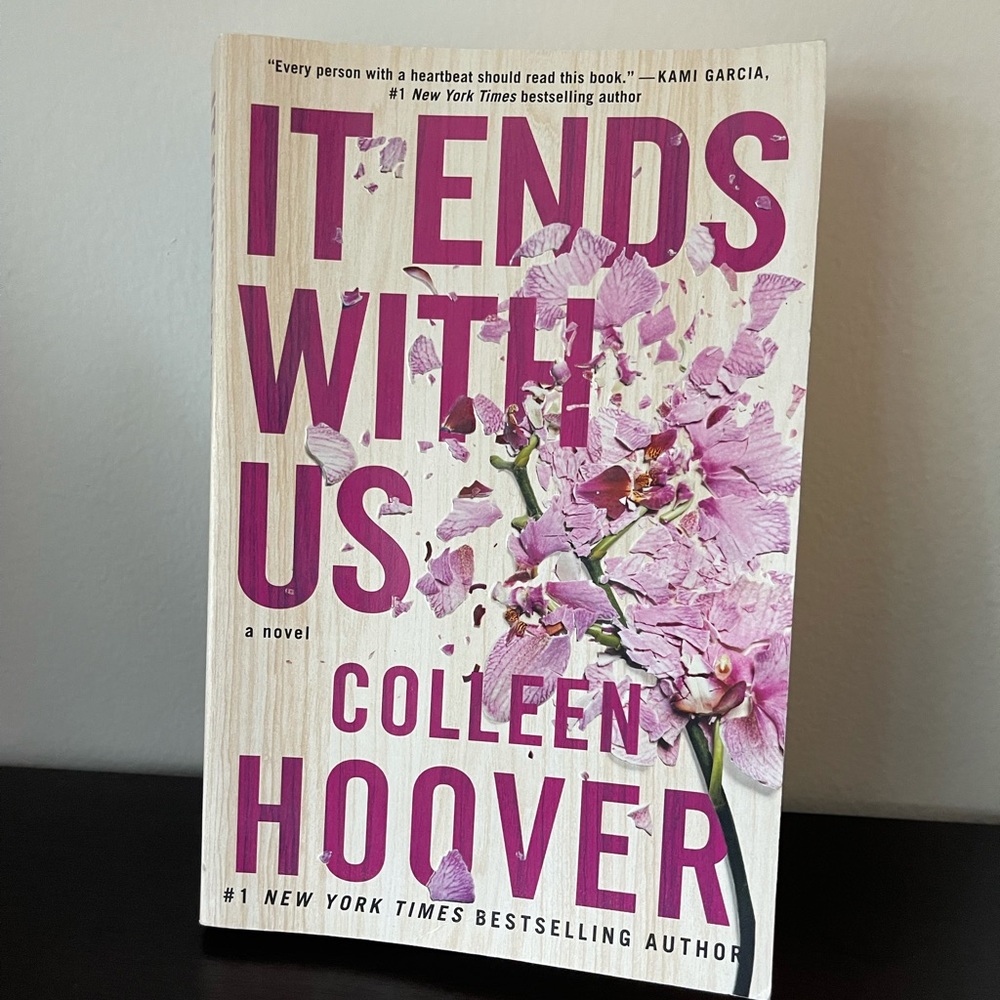 It Ends With Us by Colleen Hoover